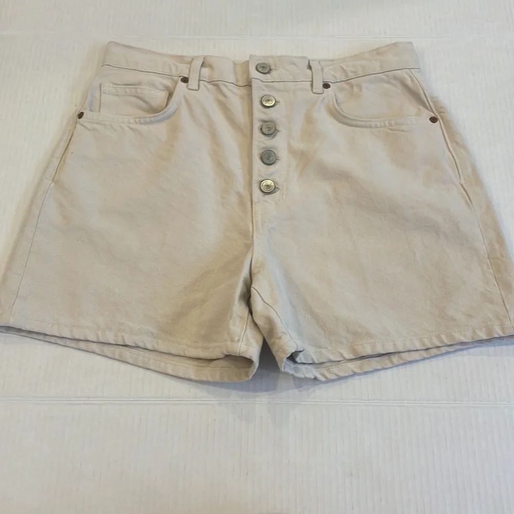 NWOT REFORMATION AMY BUTTON FLY HIGH RISE JEAN DENIM SHORTS BONE WASH Size 29 - Picture 14 of 15